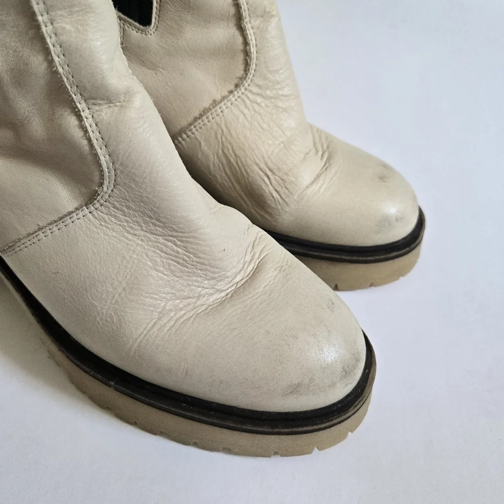 Free People James Chunky Heel Chelsea Boot White Leather Size US 7.5 EU 38